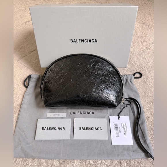 BALENCIAGA Small Le Cagole Leather Clutch - Picture 6 of 13